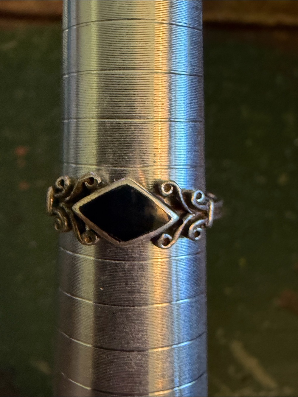 Vintage 925 Sterling Silver Marsala Black Onyx Dainty Ring 8.5